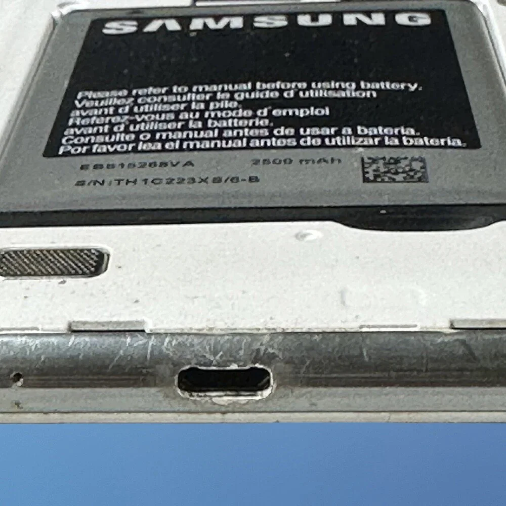 Samsung Galaxy Note 1 GT-N7000 – Cracked Screen – Swollen Battery HT775